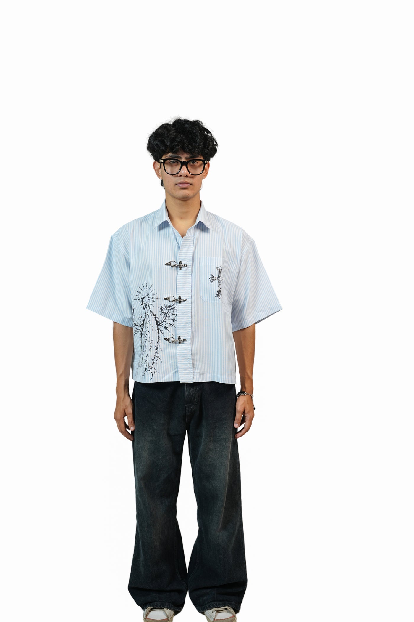 Angel Clasp Boxy Shirt